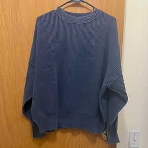 Like New Sz M Aerie Beyond Sweater